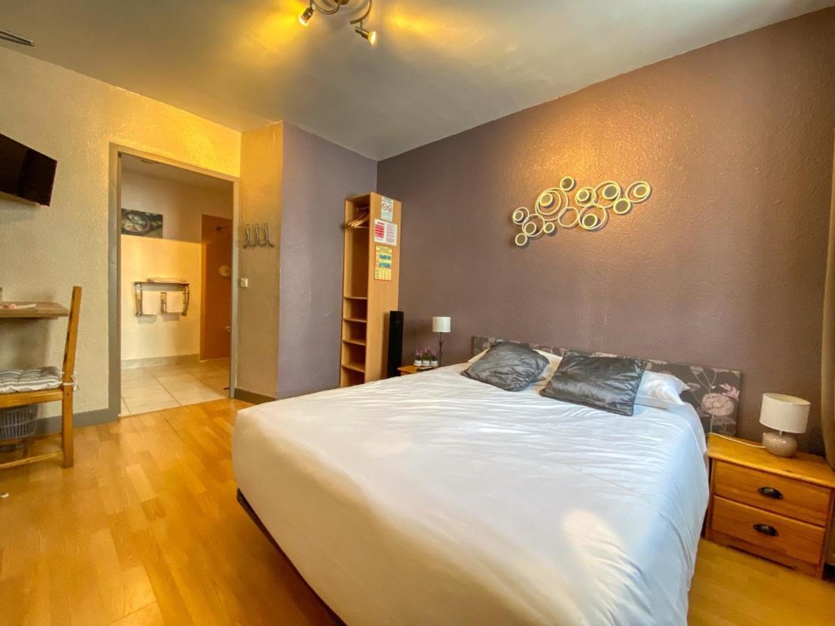 Hotel Le P'Tit Monde Montignac-Lascaux Eksteriør bilde